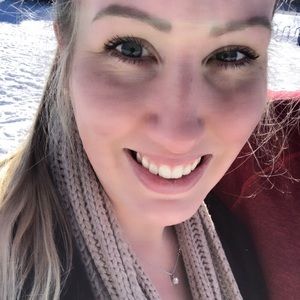 Meet your Posher, Haley